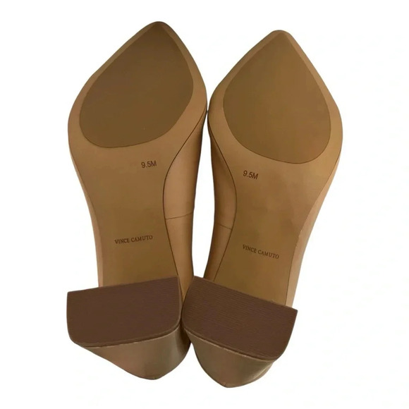 Vince Camuto Dalmanara High Heel in Sandstone, pointed toe & sliced block heel - Picture 6 of 9